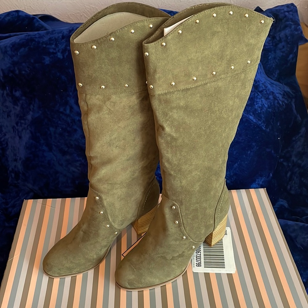 Y’all olive boots